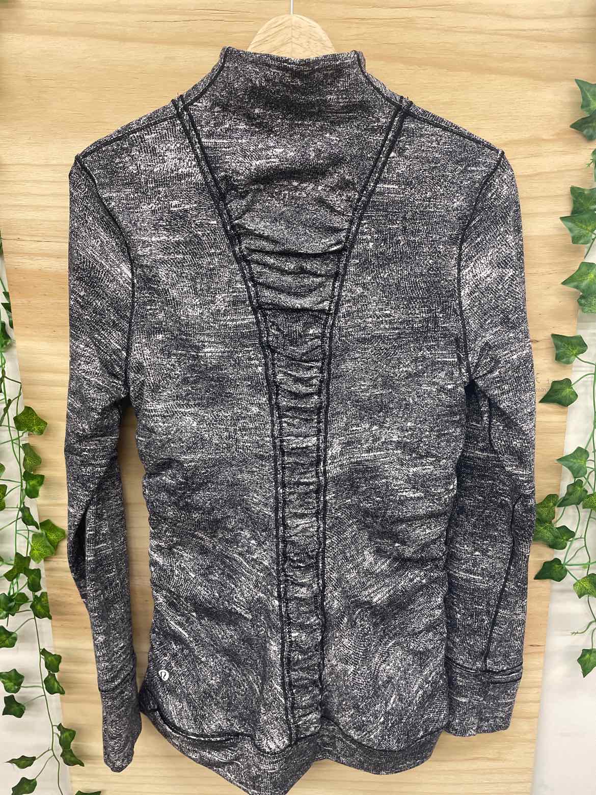 Size 12 Lululemon Gray Women's Sweater & Sweatshirt